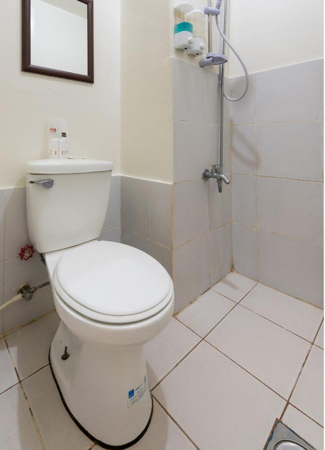 Oyo 474 Urbandeca Tower 316 - Nizami Condotel Mandaluyong Εξωτερικό φωτογραφία