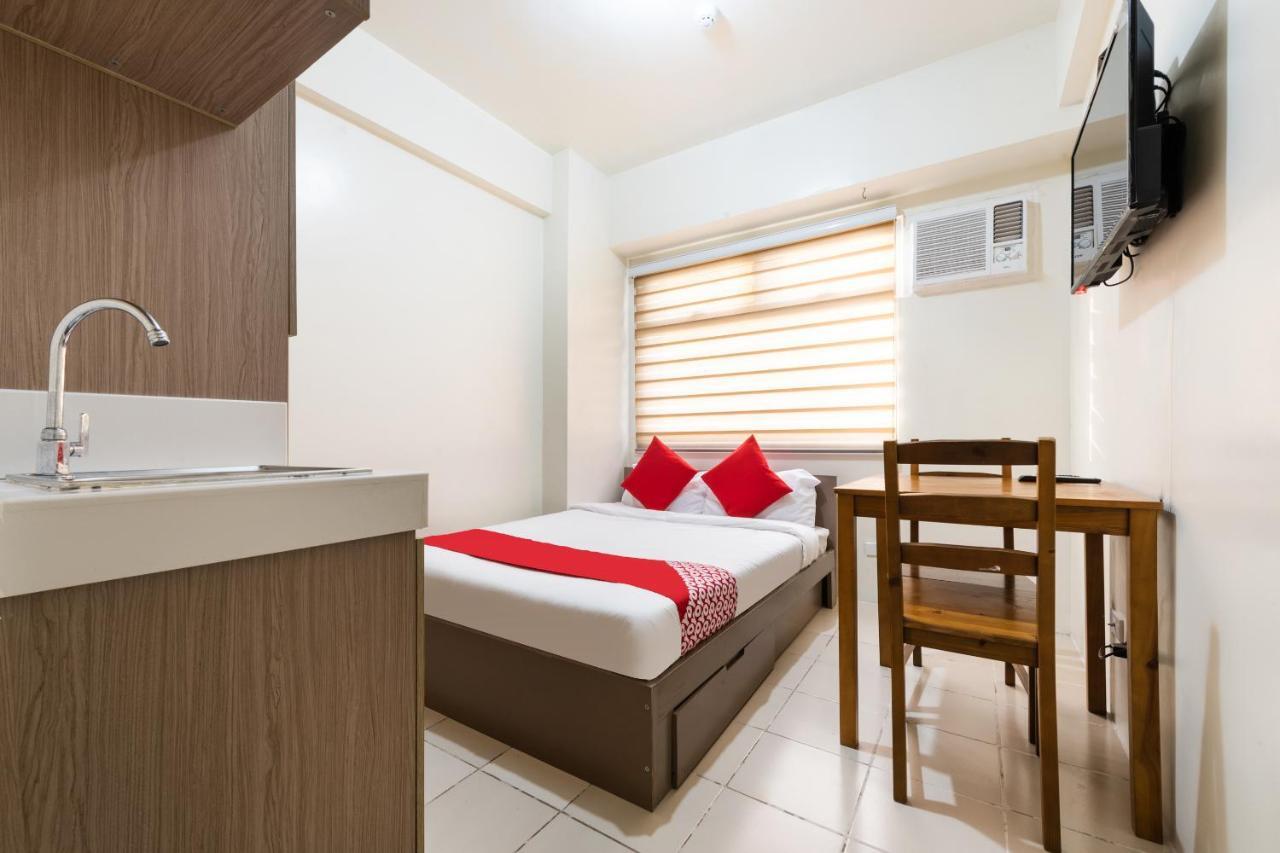 Oyo 474 Urbandeca Tower 316 - Nizami Condotel Mandaluyong Εξωτερικό φωτογραφία