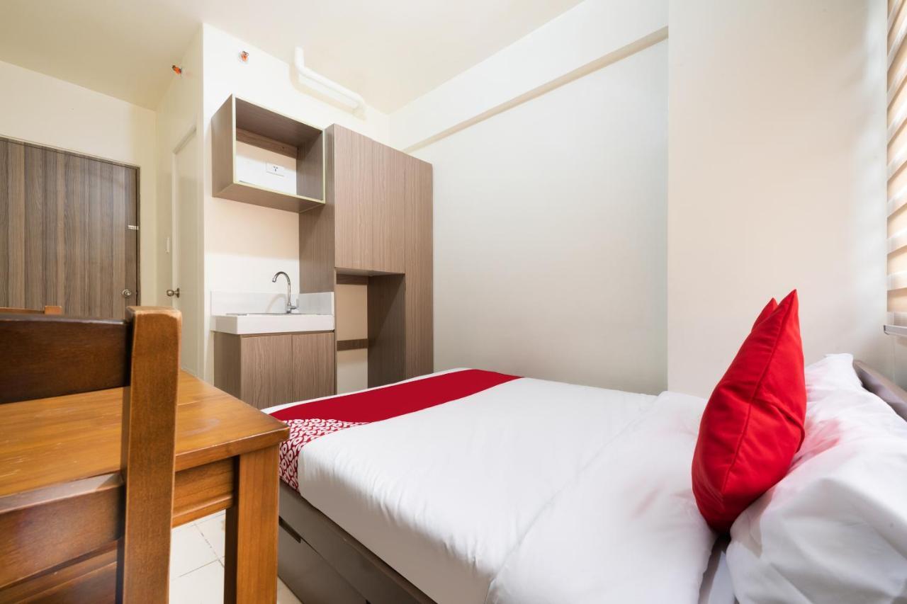 Oyo 474 Urbandeca Tower 316 - Nizami Condotel Mandaluyong Εξωτερικό φωτογραφία